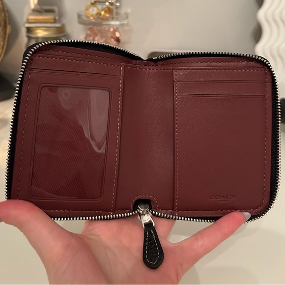 Coach Signature Jacquard Wallet - Picture 7 of 10